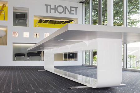 S 8000 Konferenztisch von Thonet