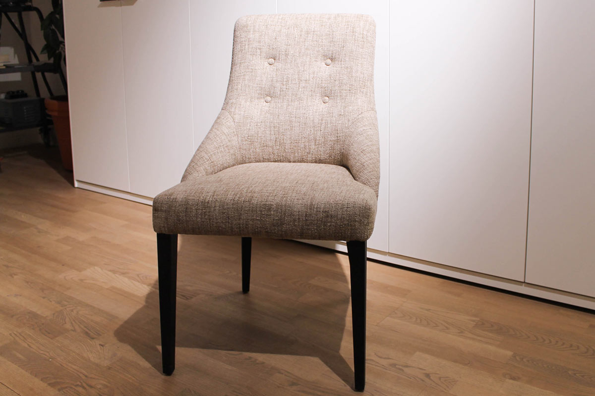 Ausstellungstück im Sale: Stuhl Chlo von Porada für 1.290 €