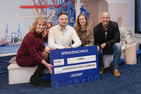 Spendenübergabe Childhood-Haus