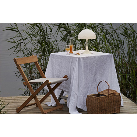 Panthella 250 Portable von Louis Poulsen