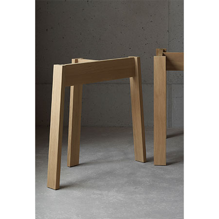 Tischbock Basic von e15