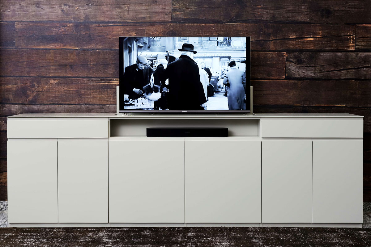 Cavum Grande TV-Sideboard von Cramer Holzmanufaktur