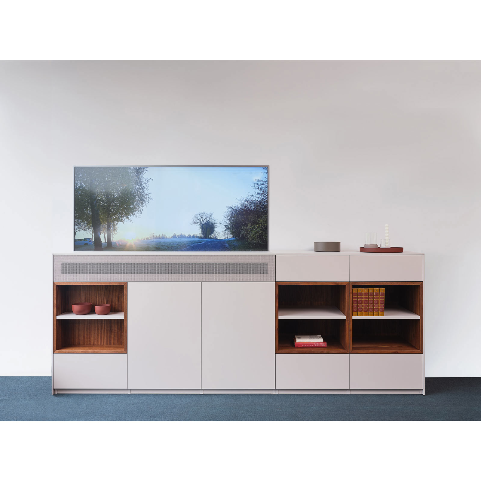 Cavum Mediensideboard von Cramer Holzmanufaktur