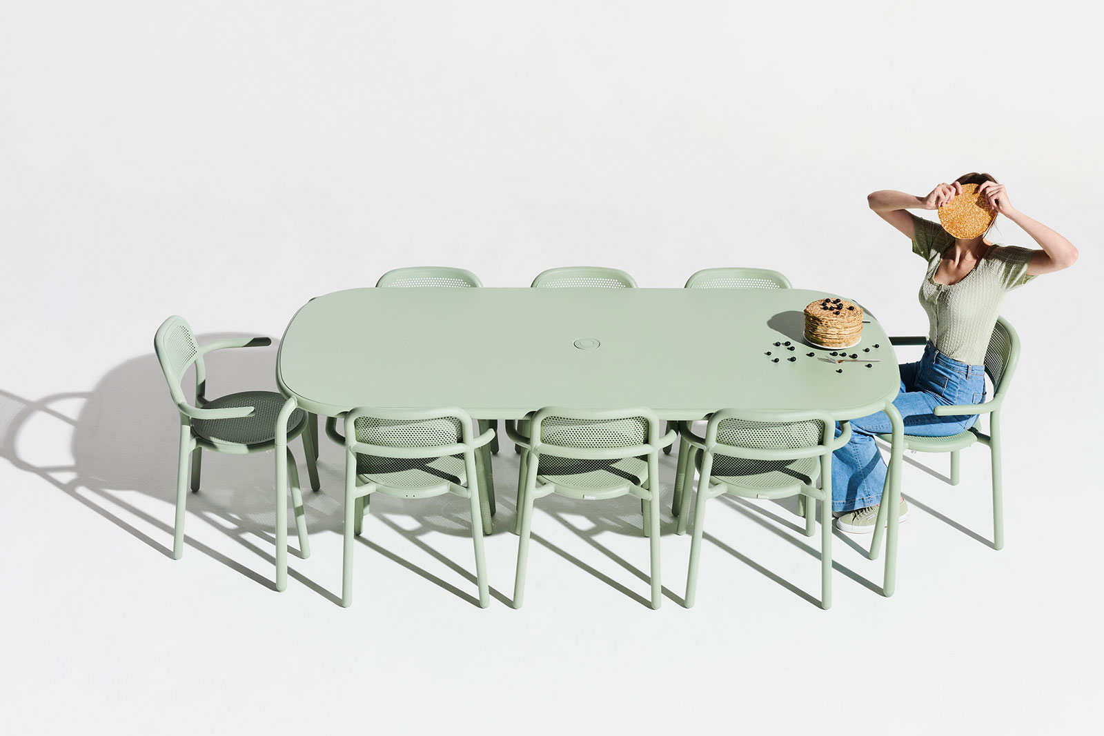 Ton Tablo Outdoor-Tisch von Fatboy