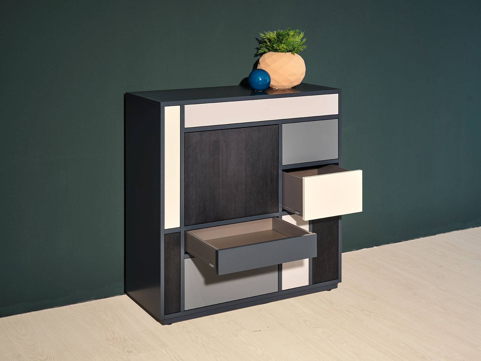 Mondrian Kommode von Cramer Holzmanufaktur