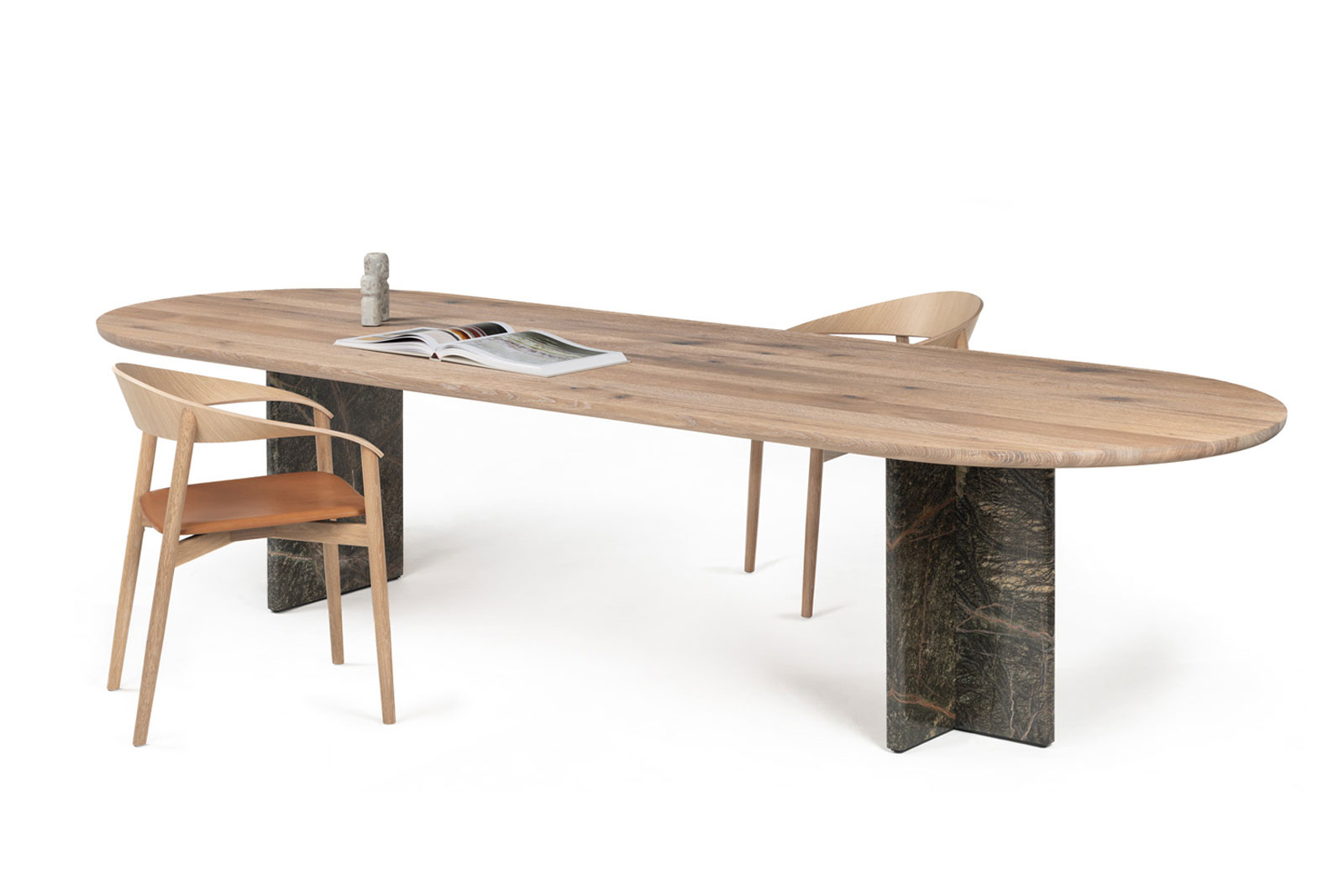 BC 17 T-Rox Esstisch oval von Janua