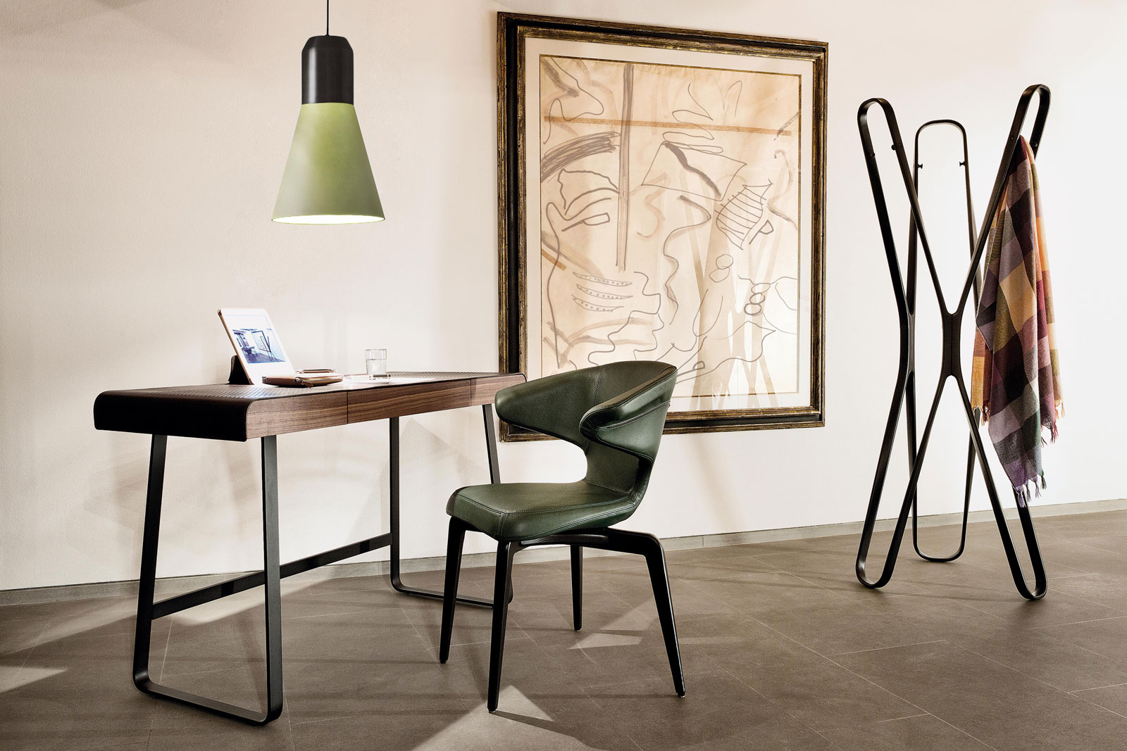 Pegasus Home Desk von ClassiCon
