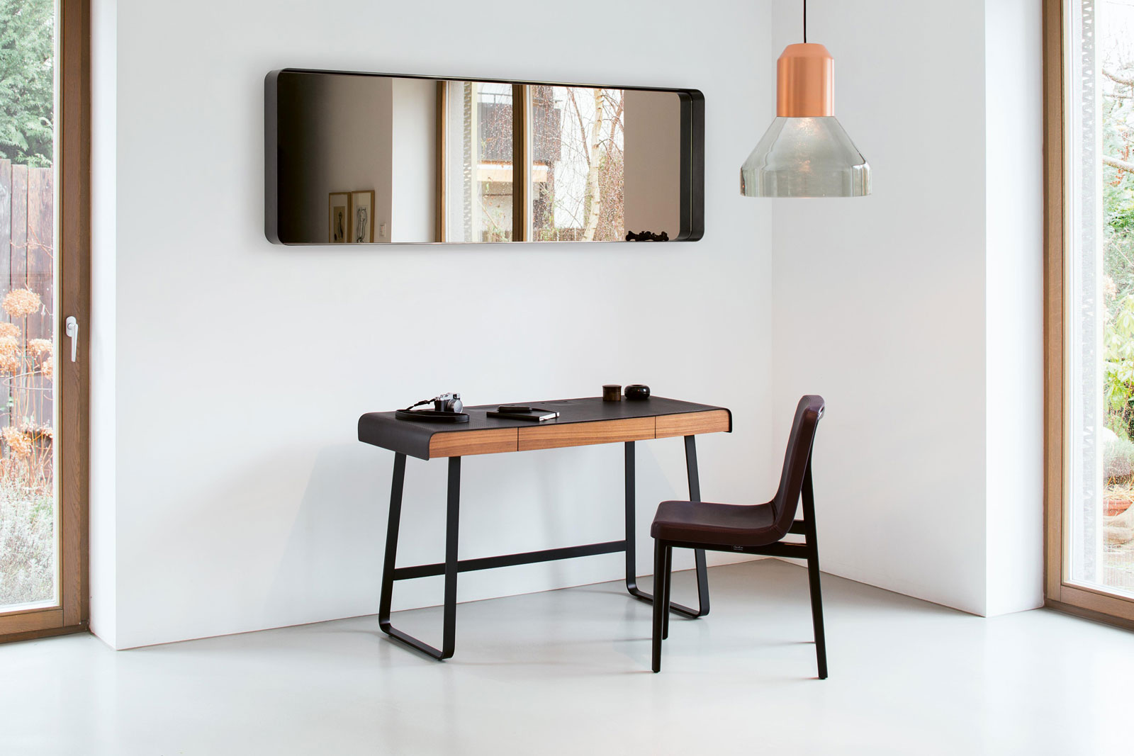 Pegasus Home Desk von ClassiCon