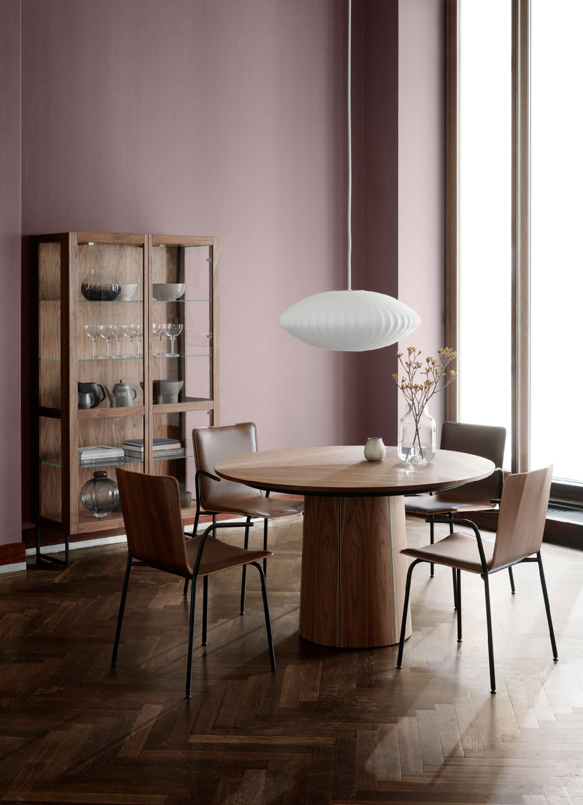 Dining Table #33 von Skovby