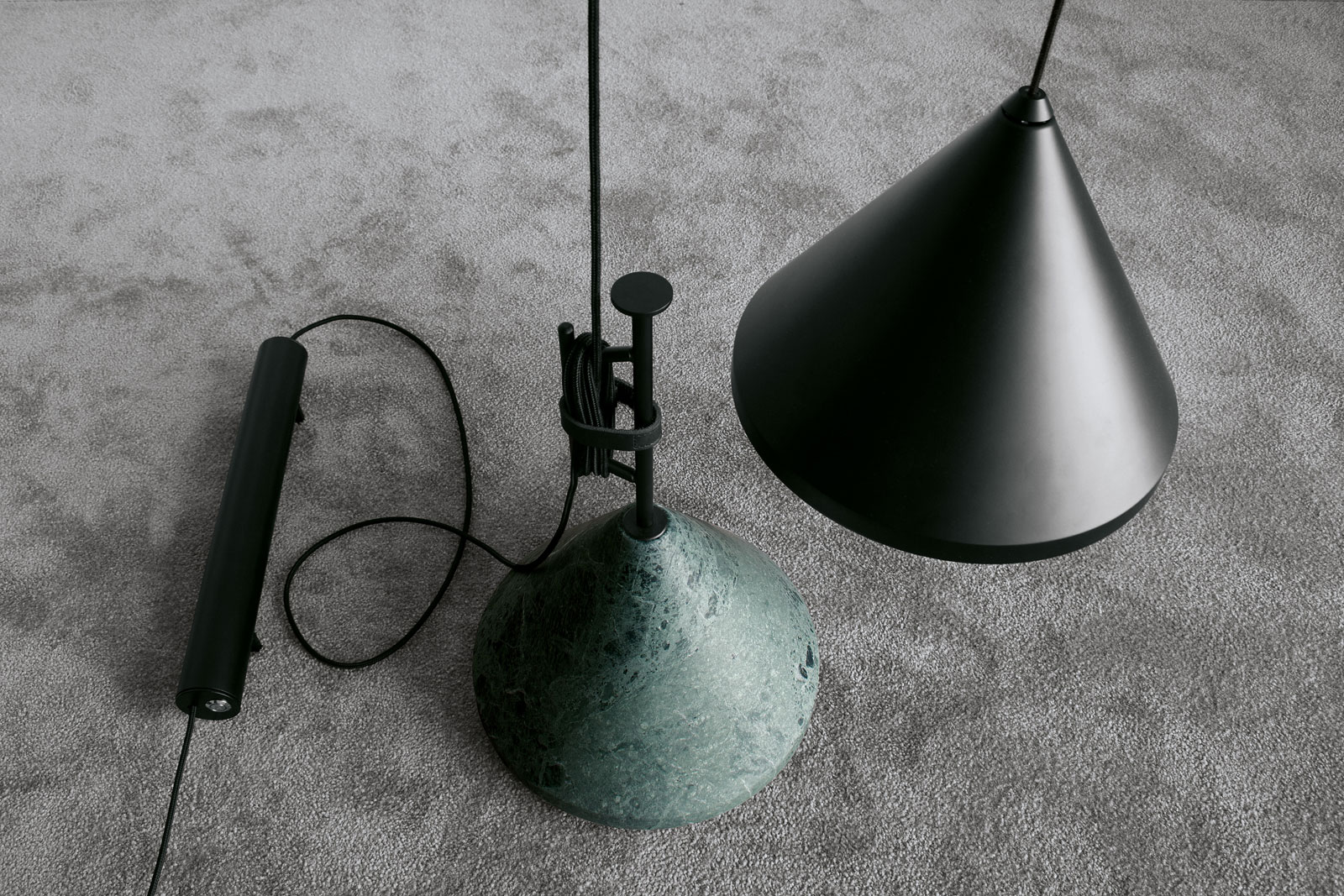 Contrappeso Wand- und Deckenleuchte von Extendo