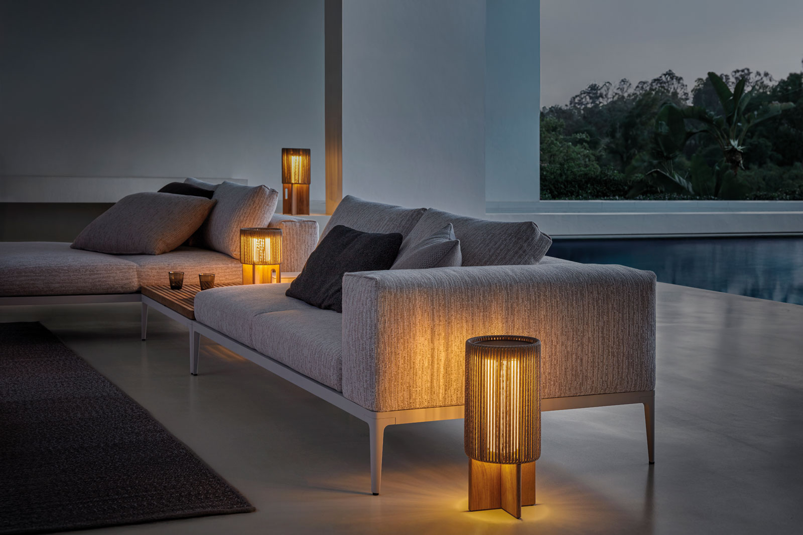 Ambient Compass Latern von Gloster