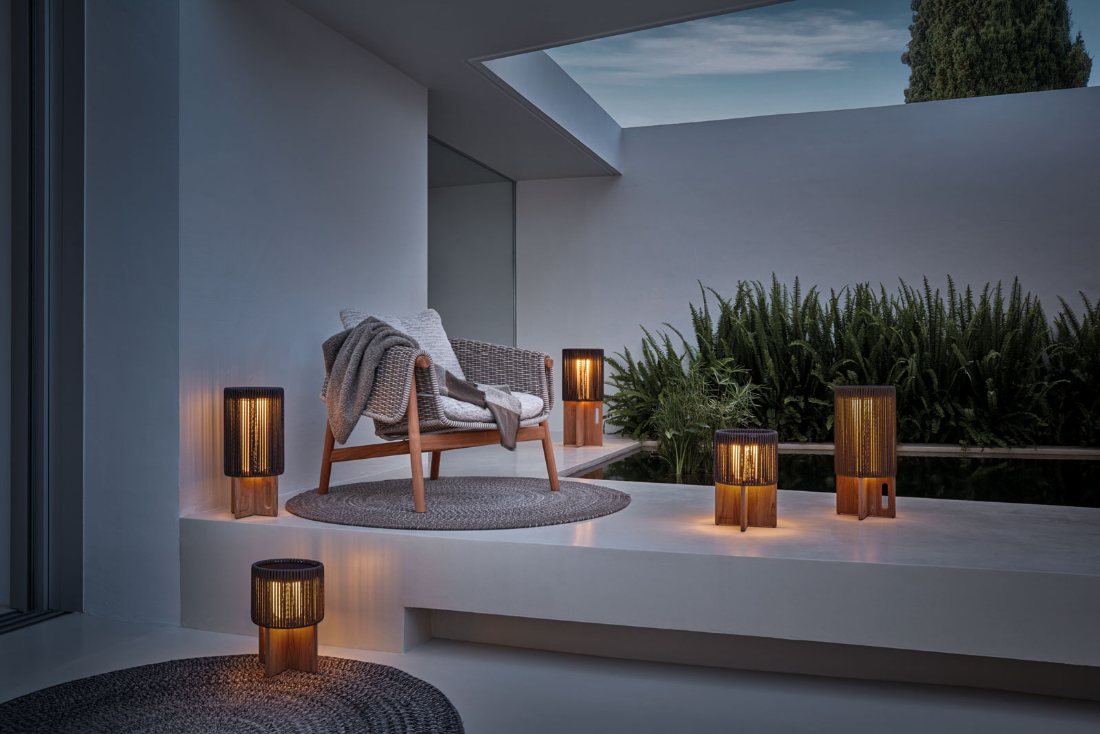 Ambient Compass Latern von Gloster