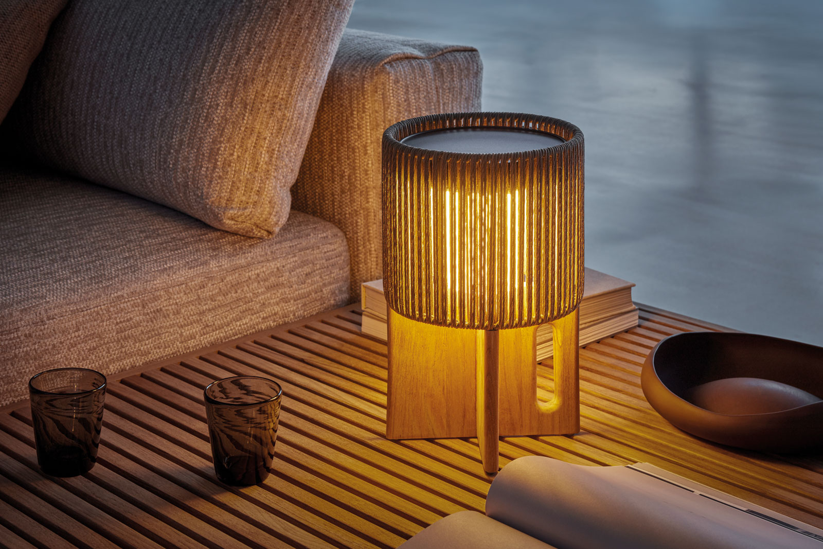 Ambient Compass Latern von Gloster