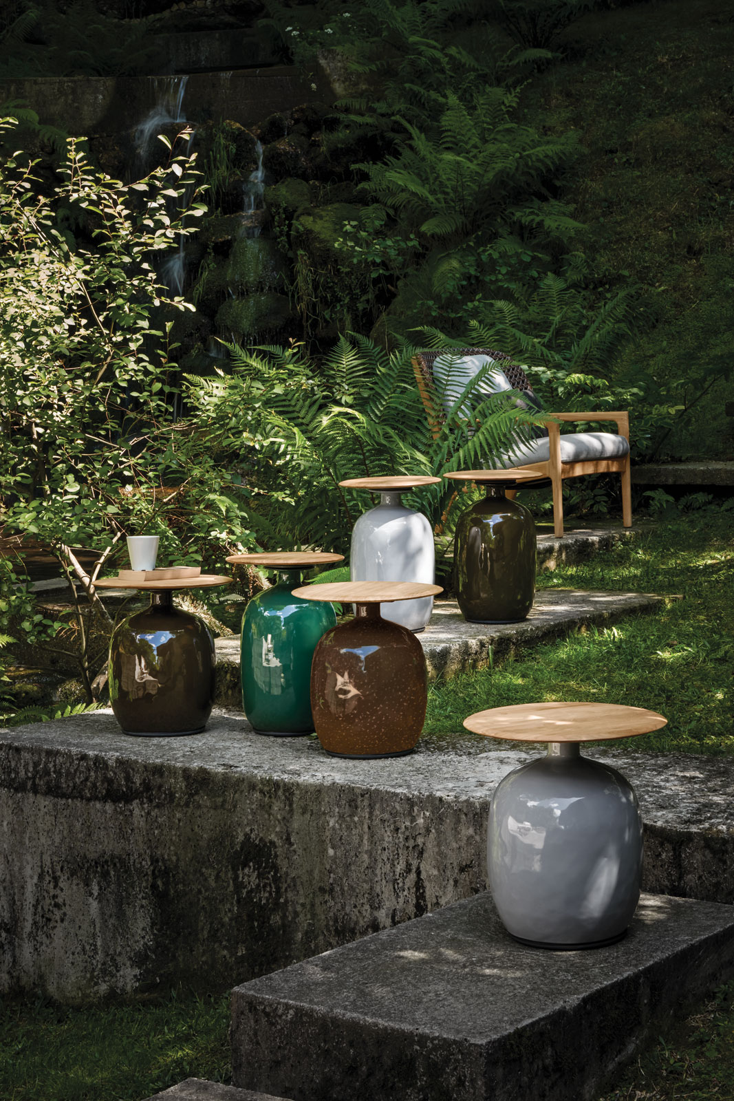 Blow High Side Table von Gloster