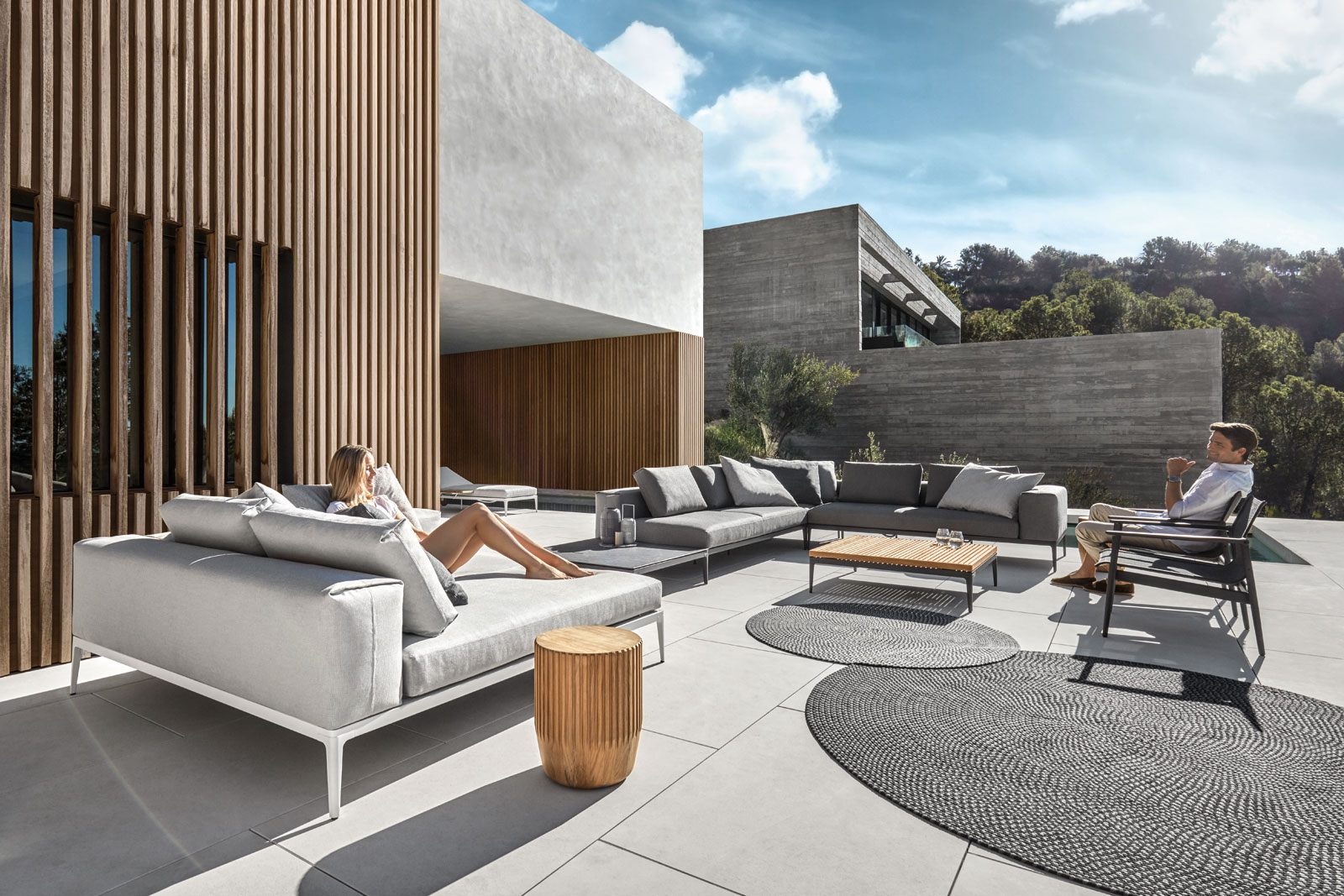 Grid Centre Unit von Gloster