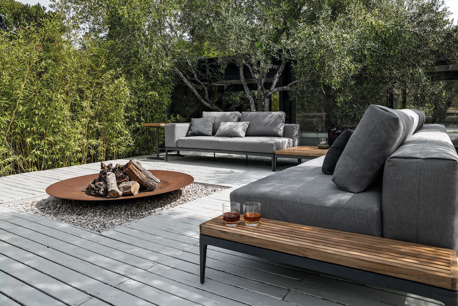 Grid Chaiselounge von Gloster