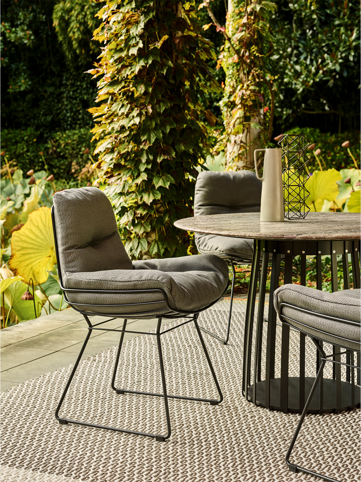 Leyasol Armchair Low von Freifrau