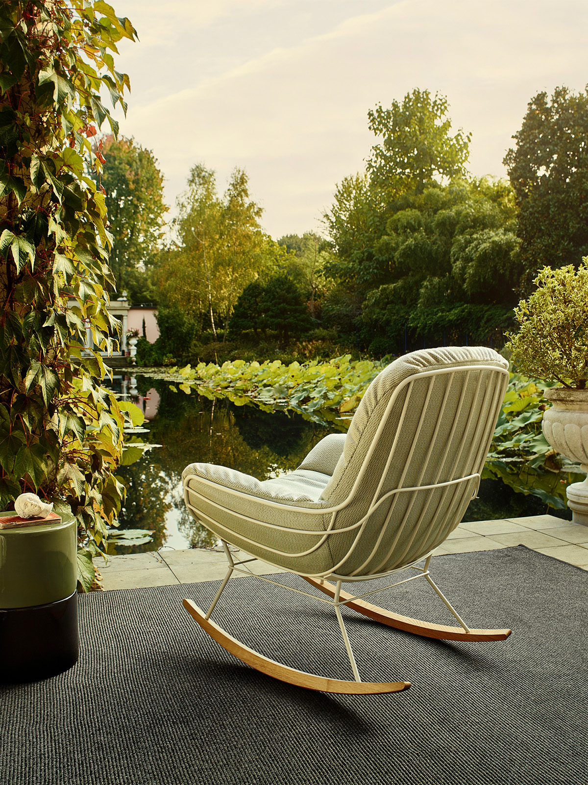 Leyasol Rocking Lounge Chair von Freifrau