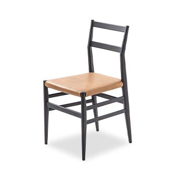 Cassina Leggera