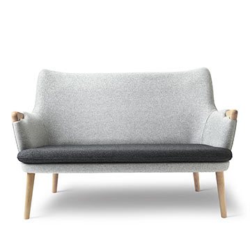 Carl Hansen CH72 Sofa