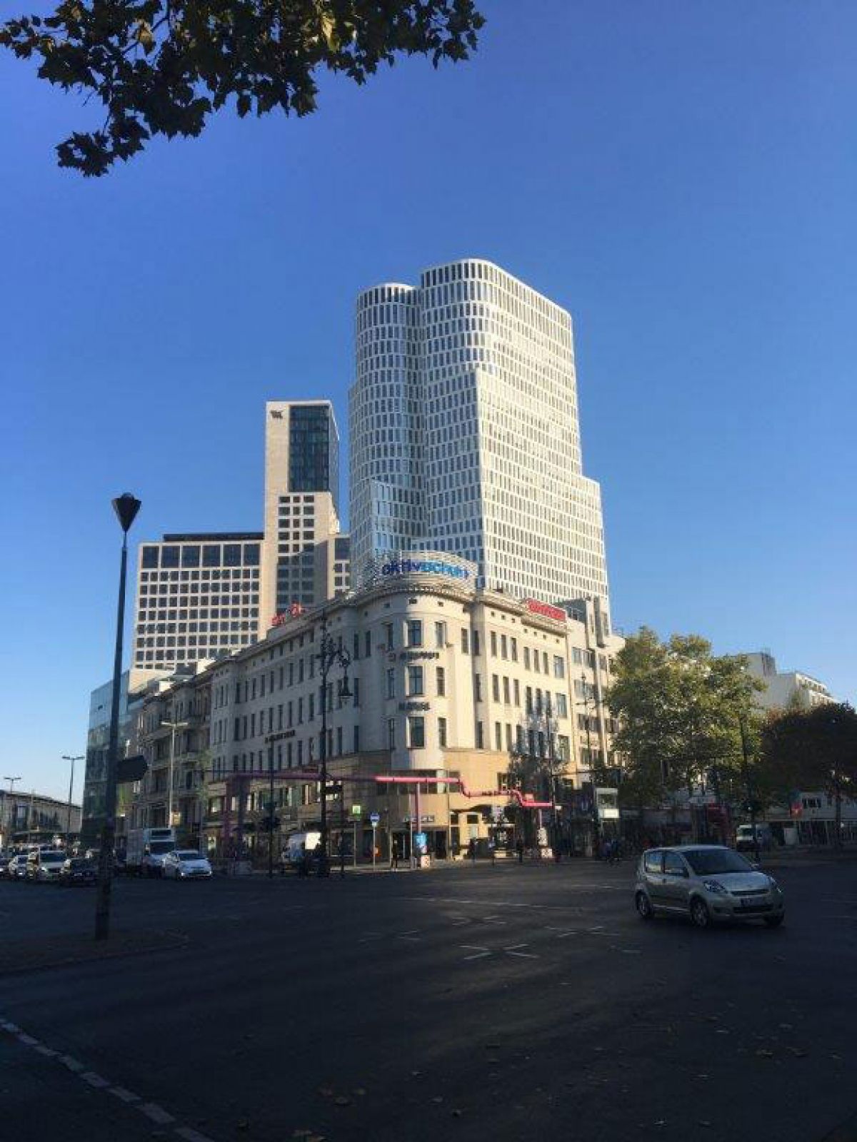 Büroetage im 30. Stock - Das Bürogebäude