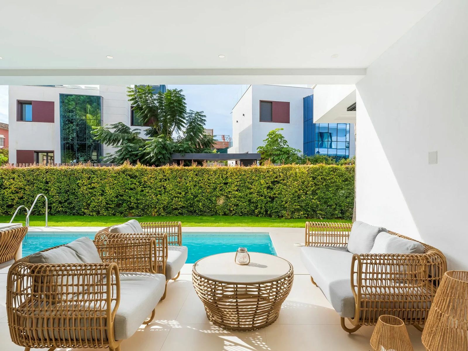 Villa Bohme in Marbella - Die Loungemöbel-Serie 