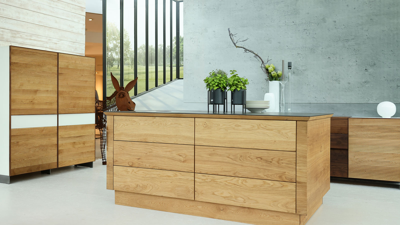 Erleben Sie die Möbel von Scholtissek in unseren Einrichtungshäusern in Hamburg, Berlin und Elmshorn