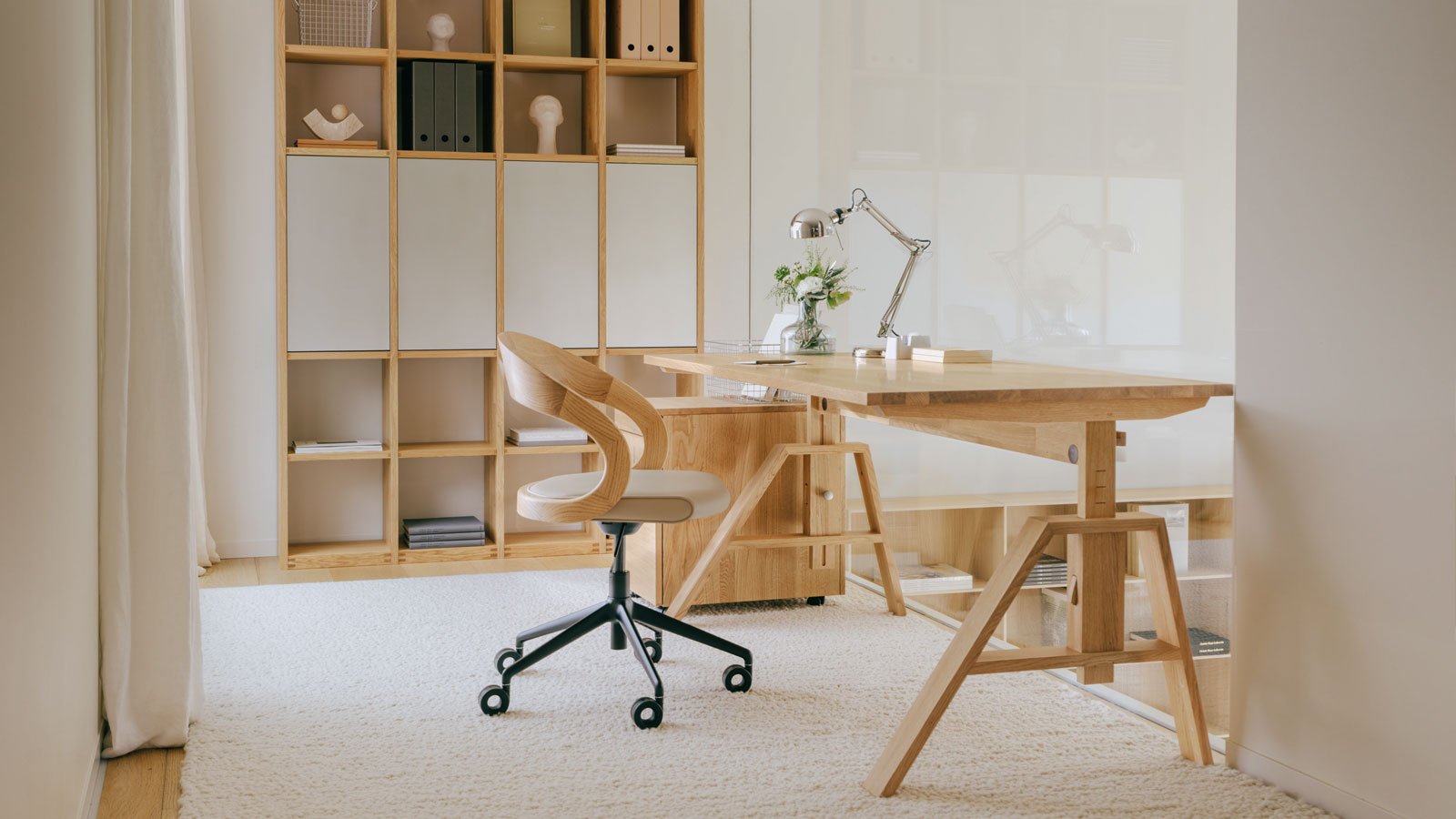 TEAM 7 steht f&uuml;r eine besondere Verbindung aus kompromissloser Materialehrlichkeit und pr&auml;zisem &ouml;sterreichischen Handwerk im zeitgem&auml;&szlig;em M&ouml;bel-Design