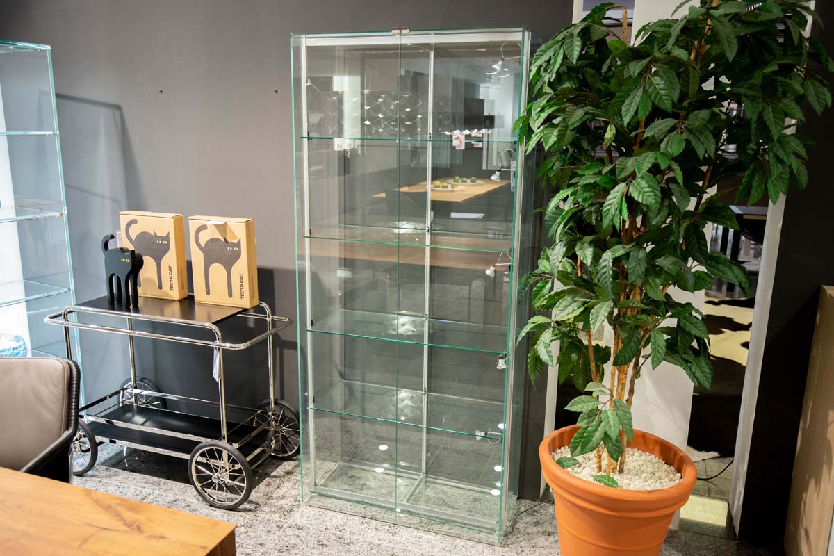 Ausstellungstück im Sale: Glasvitrine E-Serie Doppelquader hoch von Wellis für 2.990 €