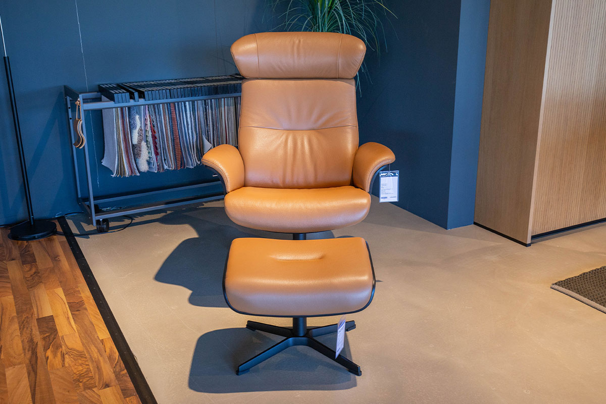 Sessel Timeout inkl. Hocker von Conform