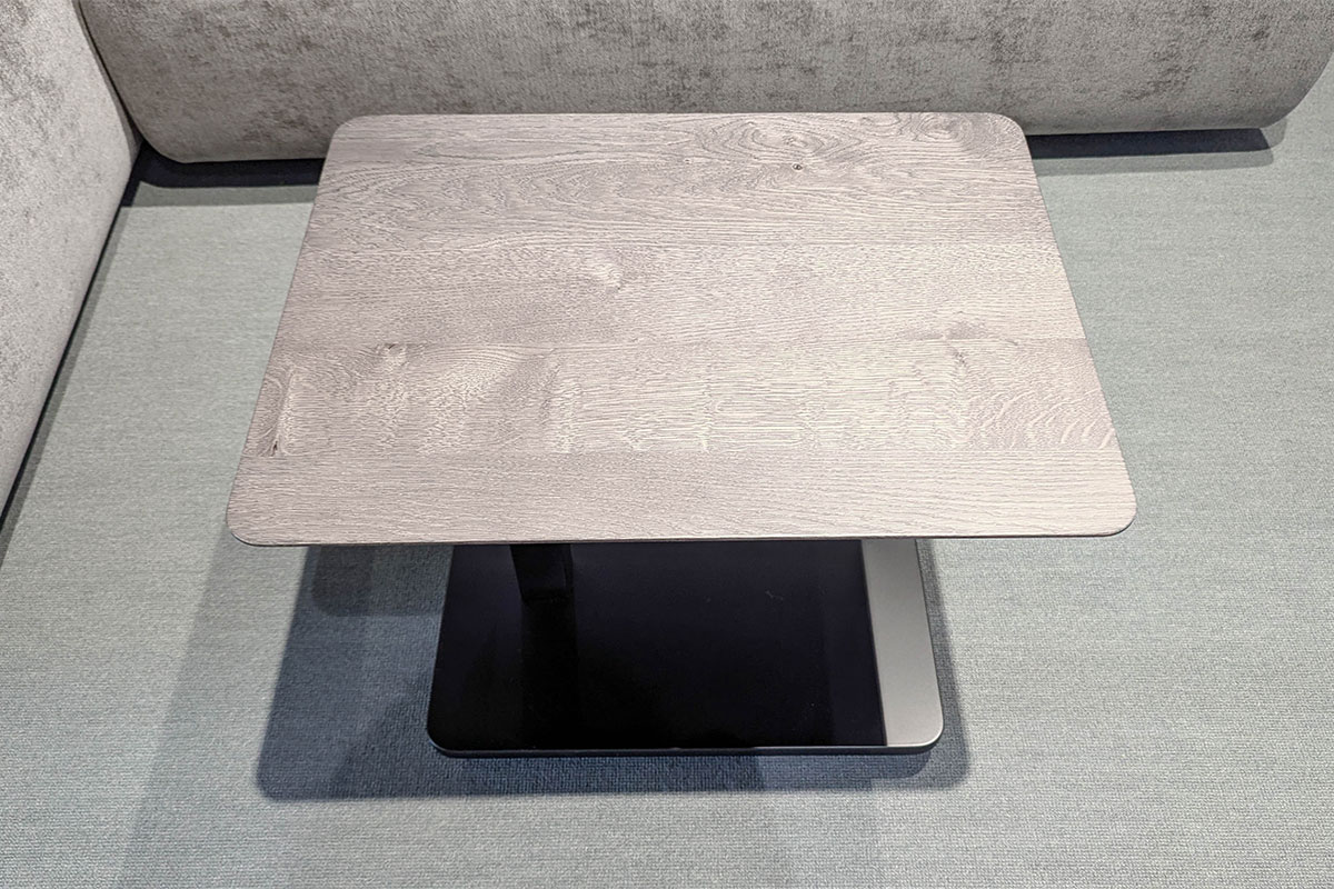 Beistelltisch Fenton von Bacher