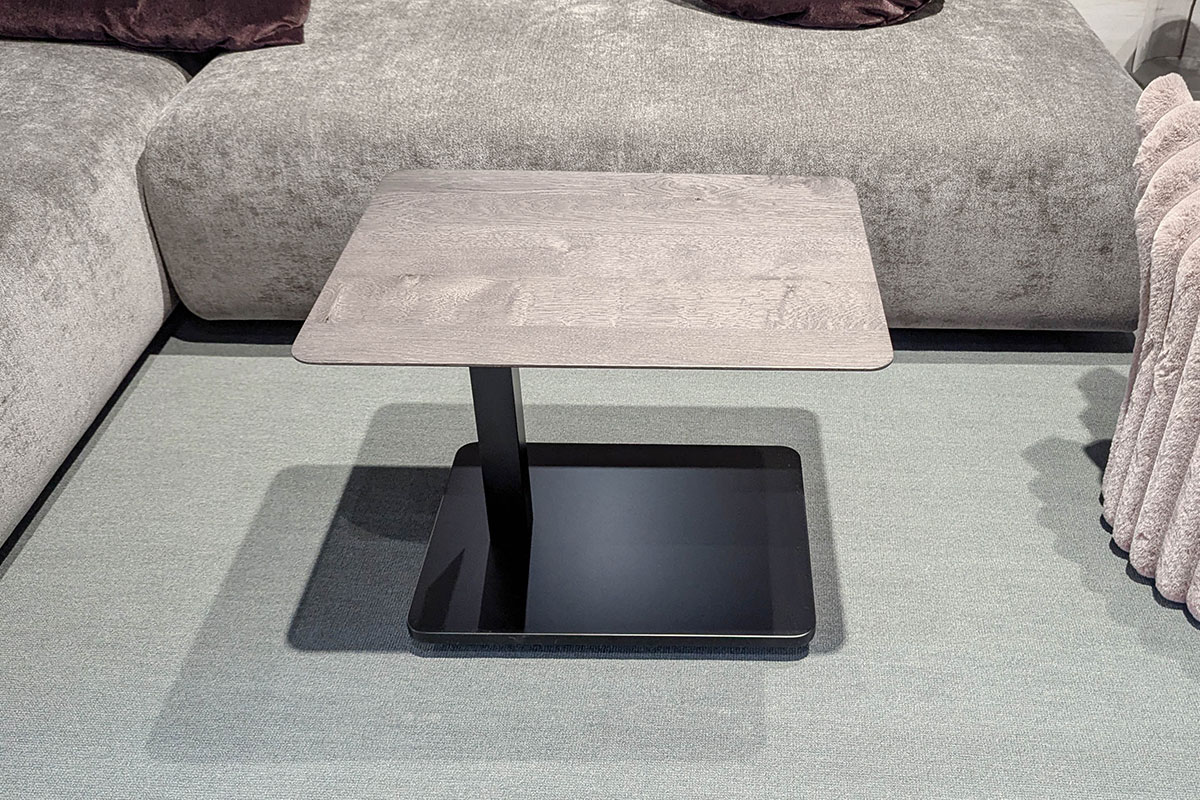 Beistelltisch Fenton von Bacher im Sale