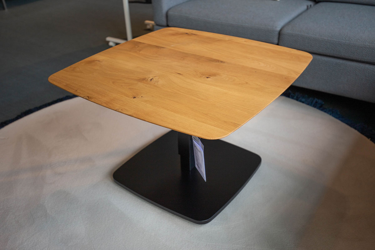 Couchtisch Falstaff von Bacher im Sale