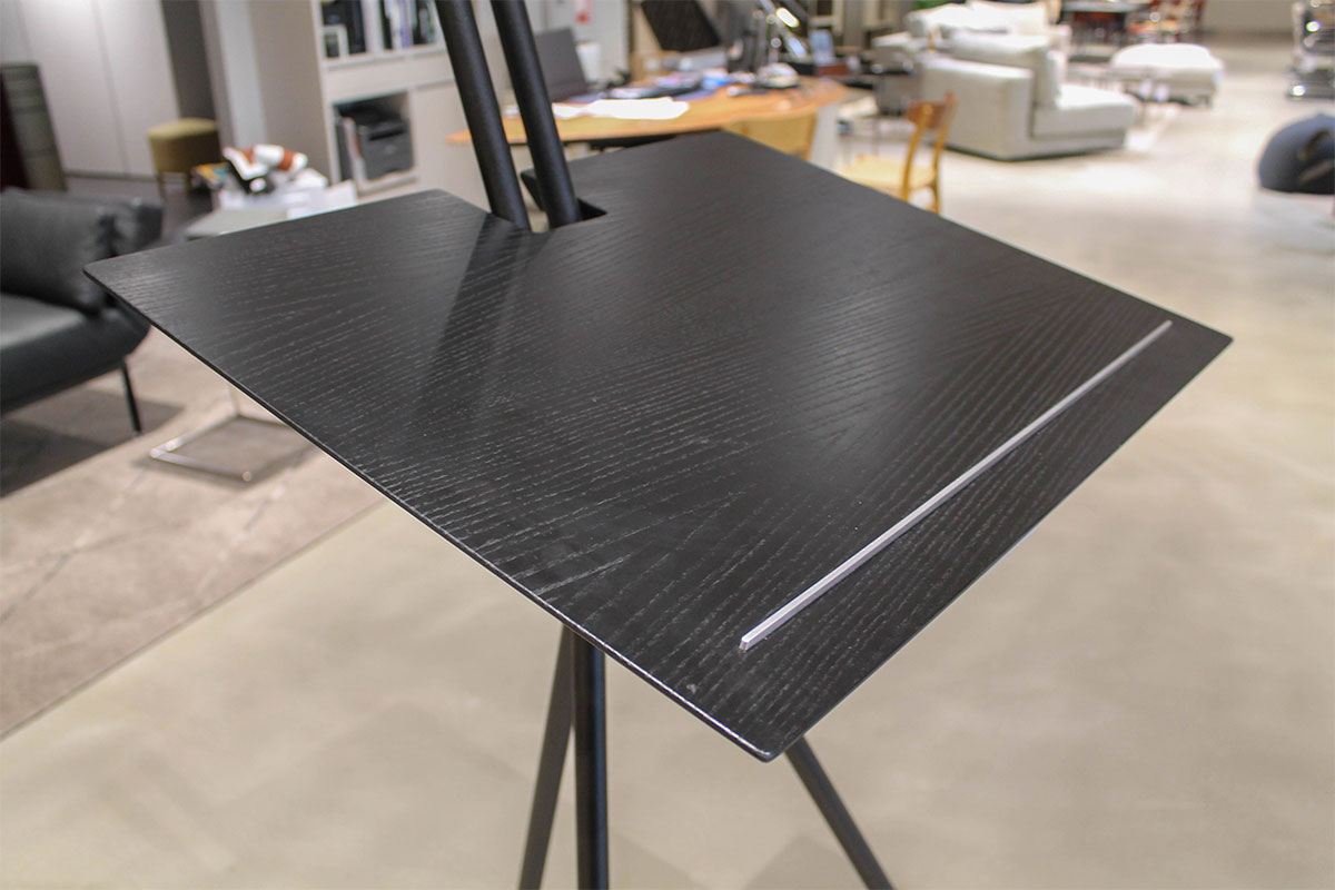 Stehpult Notos Standing Desk von Classicon
