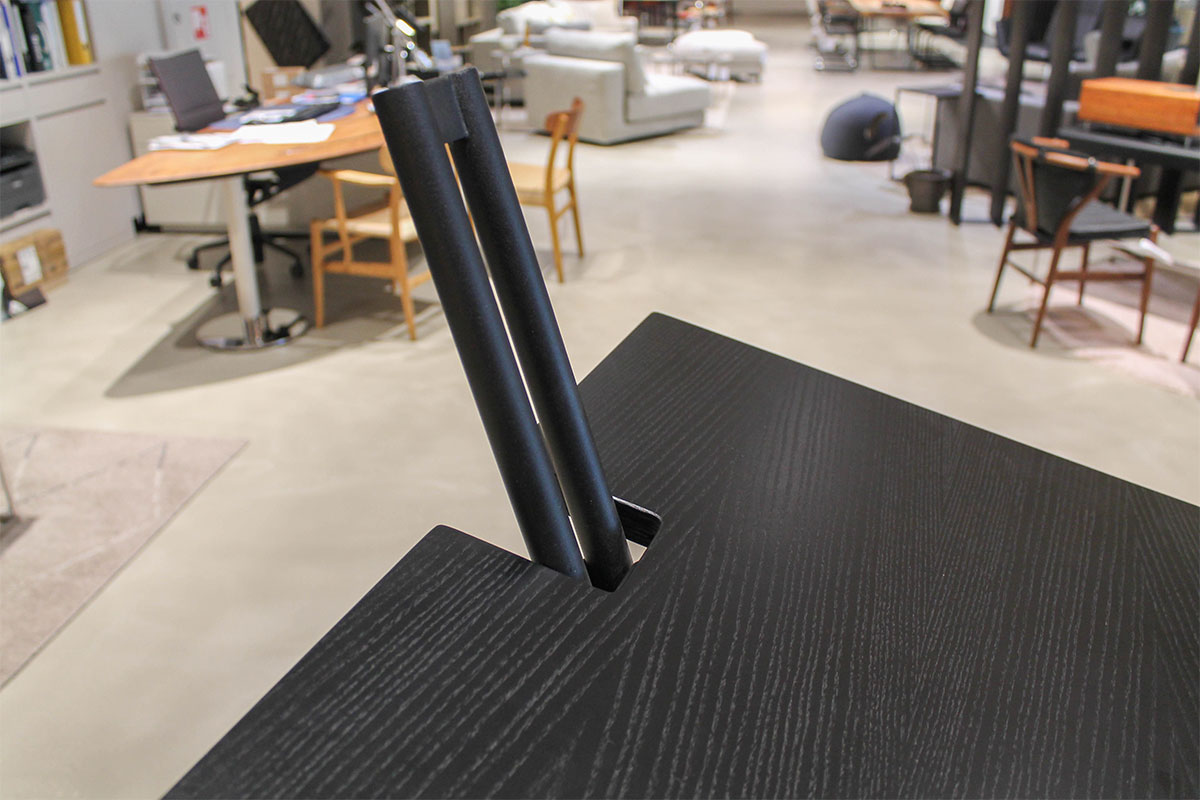 Stehpult Notos Standing Desk von Classicon
