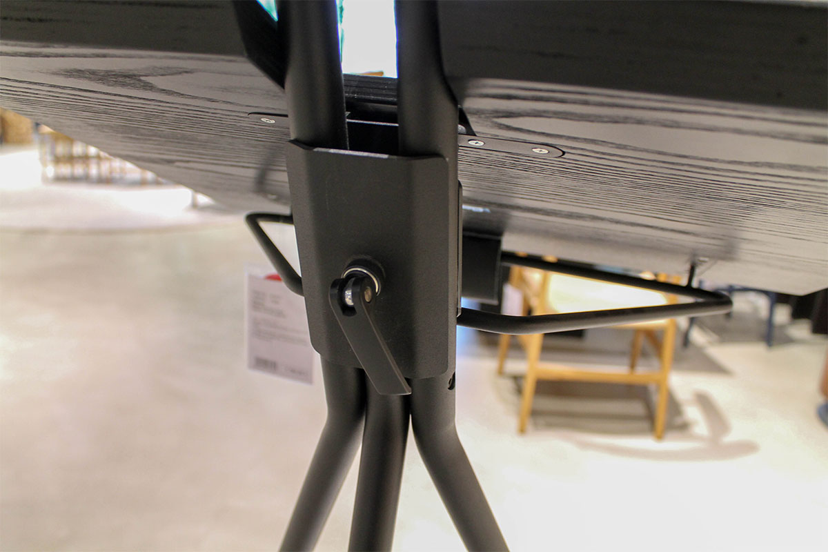 Stehpult Notos Standing Desk von Classicon