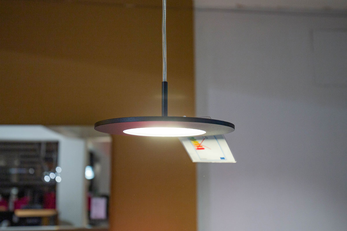 Hängeleuchte Screen von Steng Licht im Sale