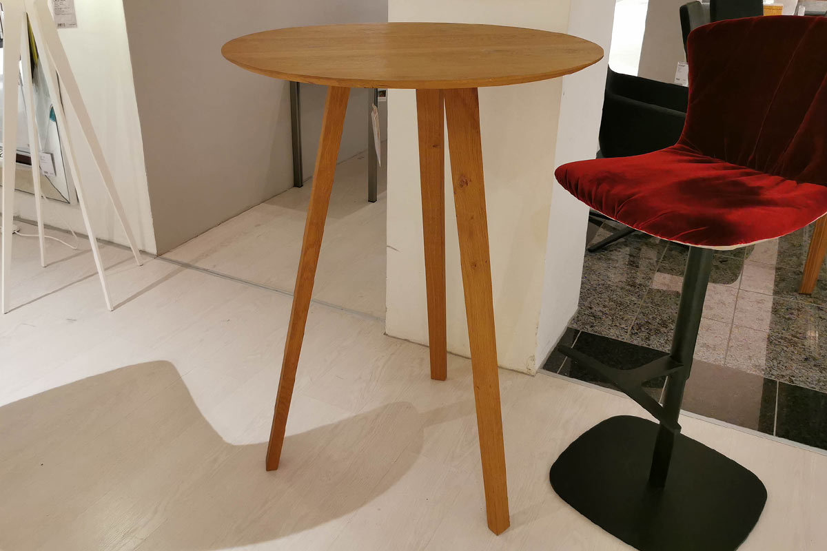 Stehtisch knorrige Eiche von Scholtissek