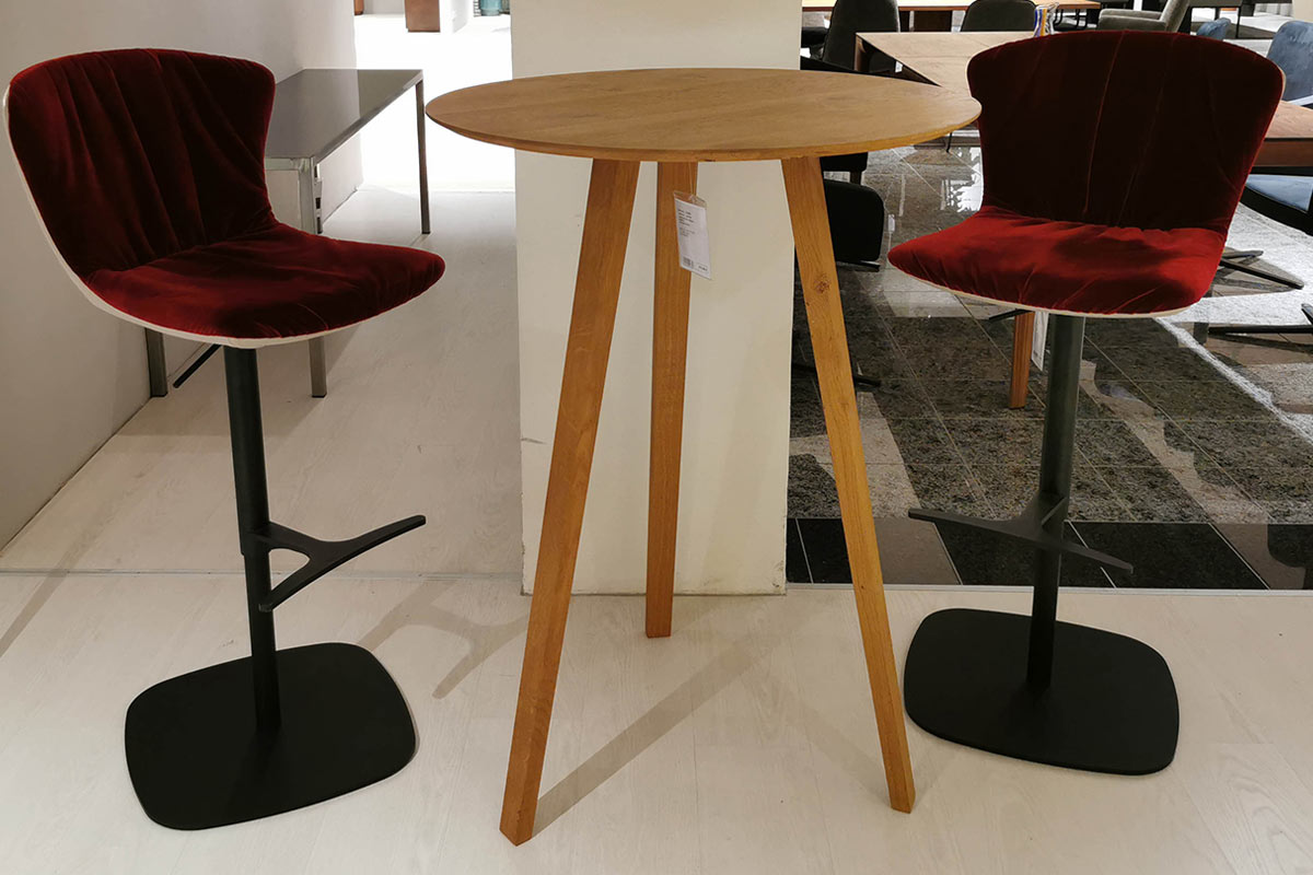 Stehtisch knorrige Eiche von Scholtissek im Sale