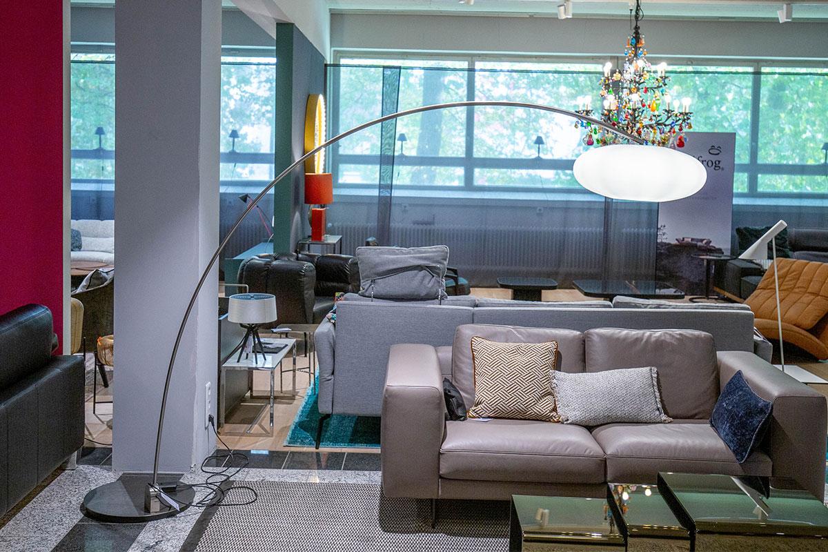 Stehleuchte Amor von Holtktter im Sale