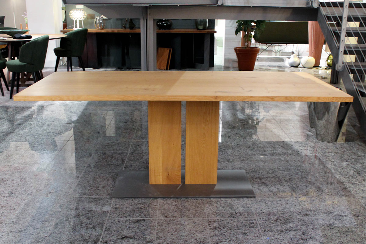 Esstisch C 25 von Scholtissek