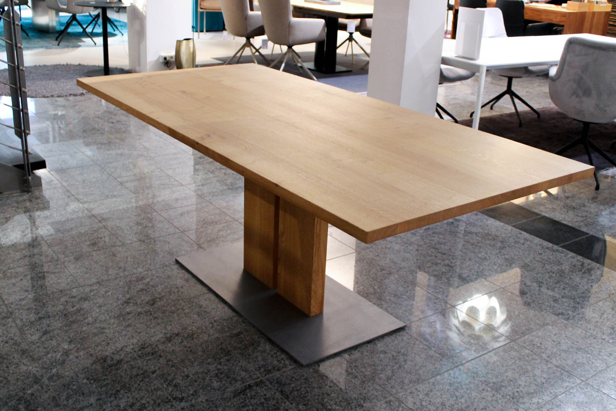 Esstisch C 25 von Scholtissek