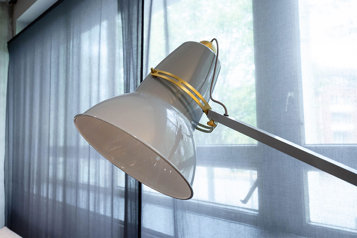 Stehleuchte Giant Brass von Anglepoise