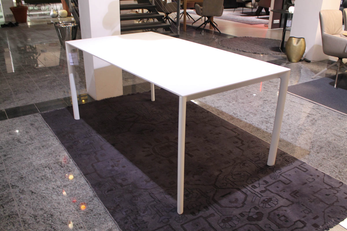 Esstisch Maki von Kristalia