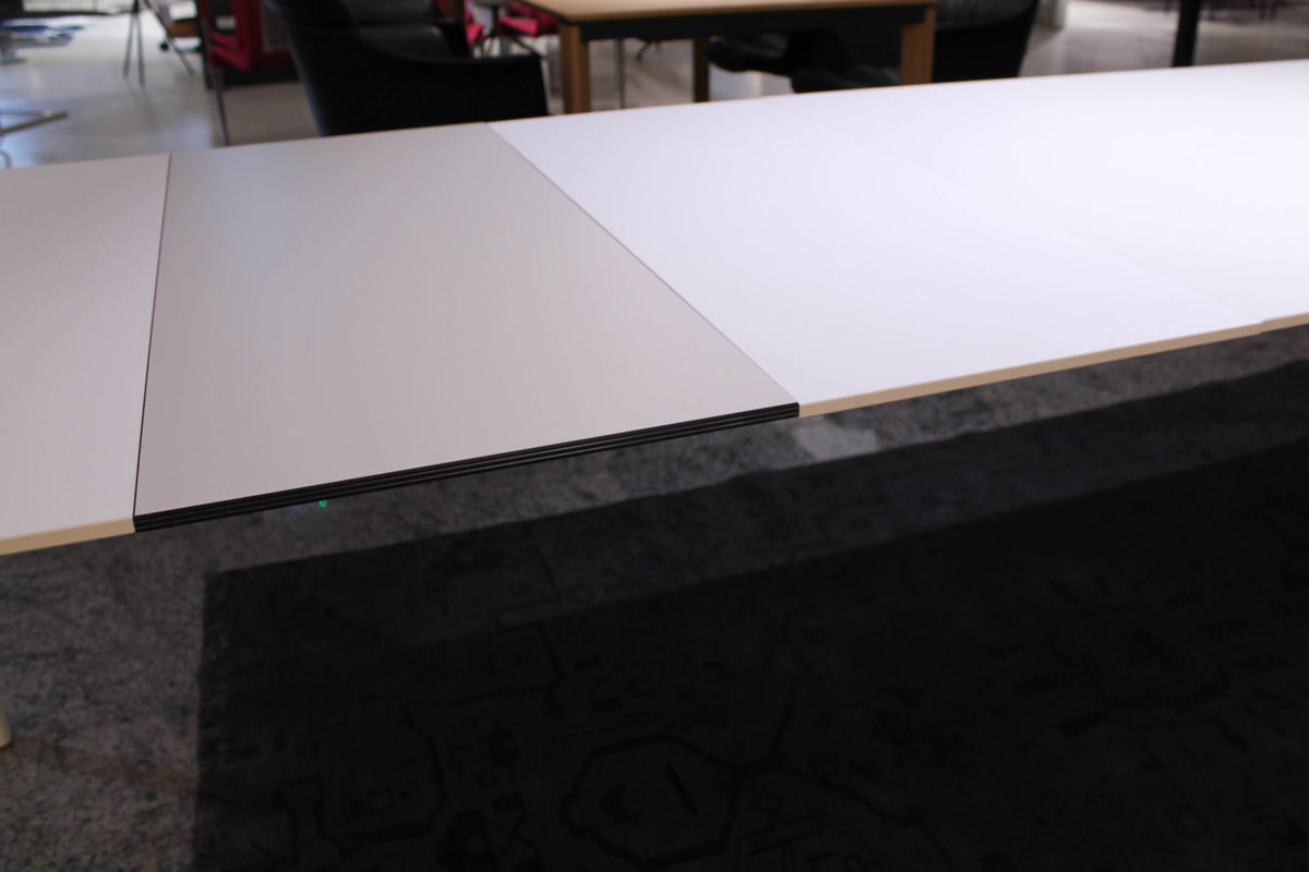 Esstisch Maki von Kristalia