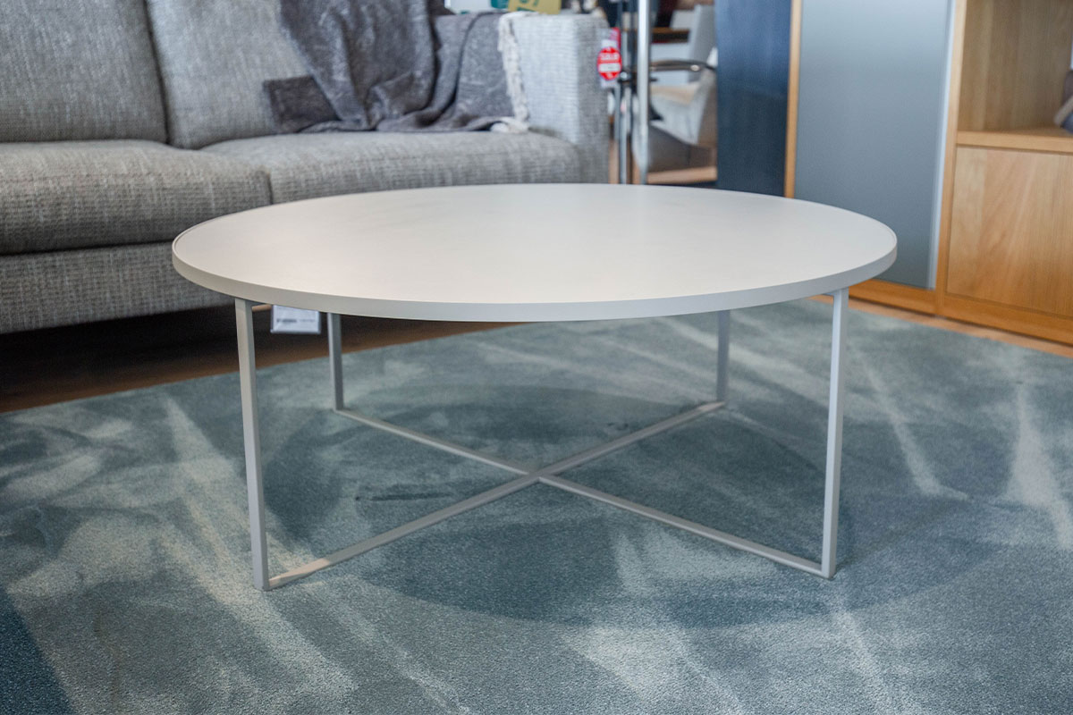 Couchtisch Minimize von Yomei f&uuml;r 1.550 &euro;