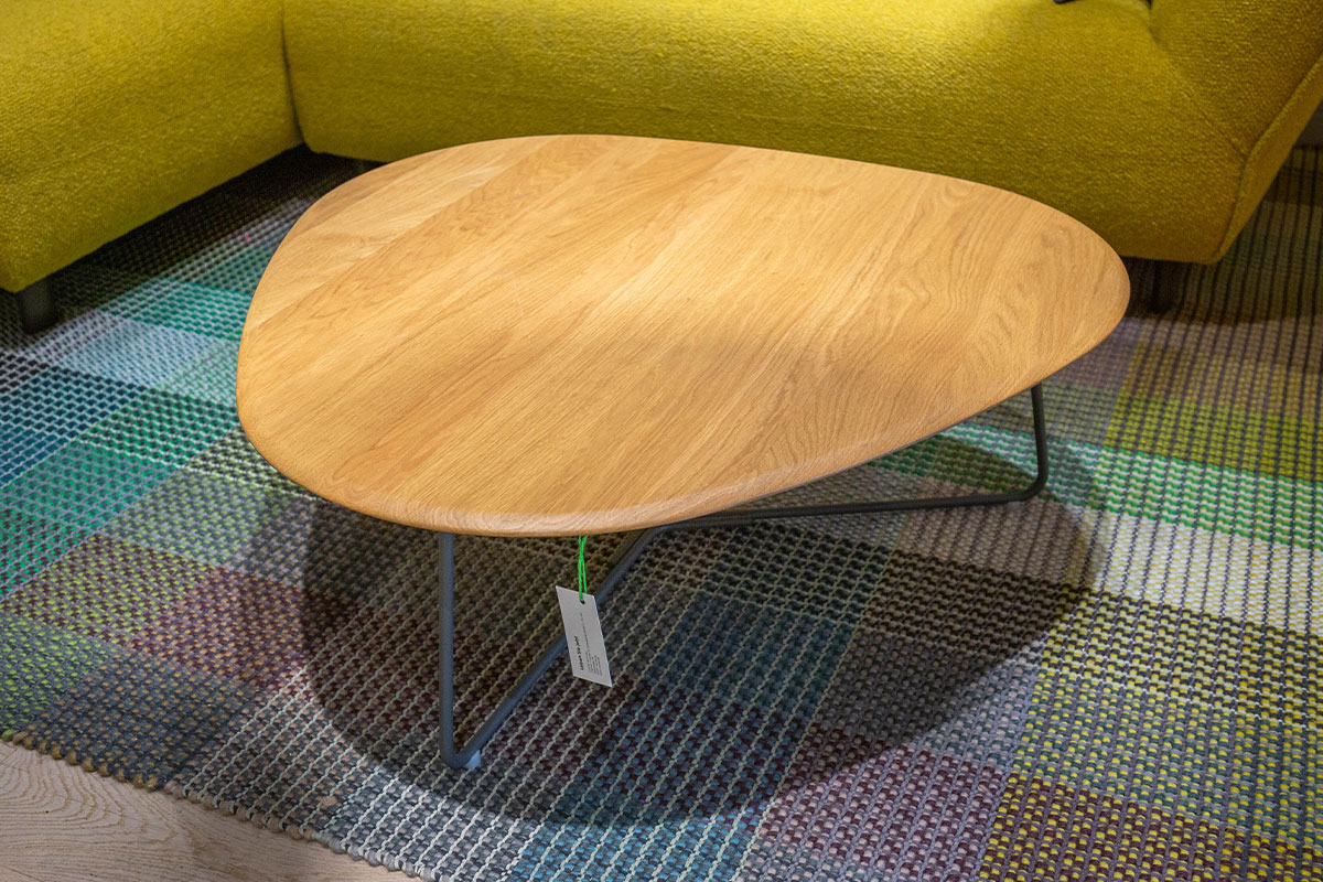 Couchtisch Tripod von Pode