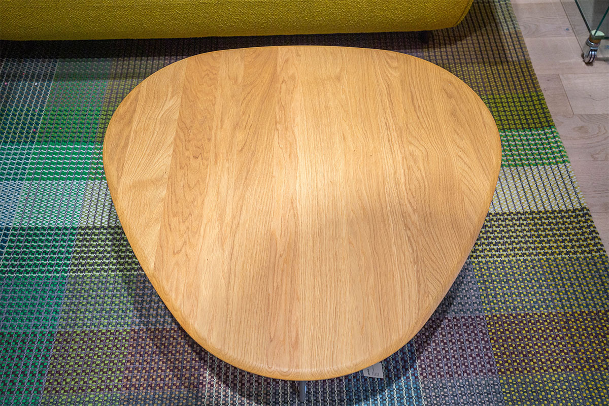 Couchtisch Tripod von Pode