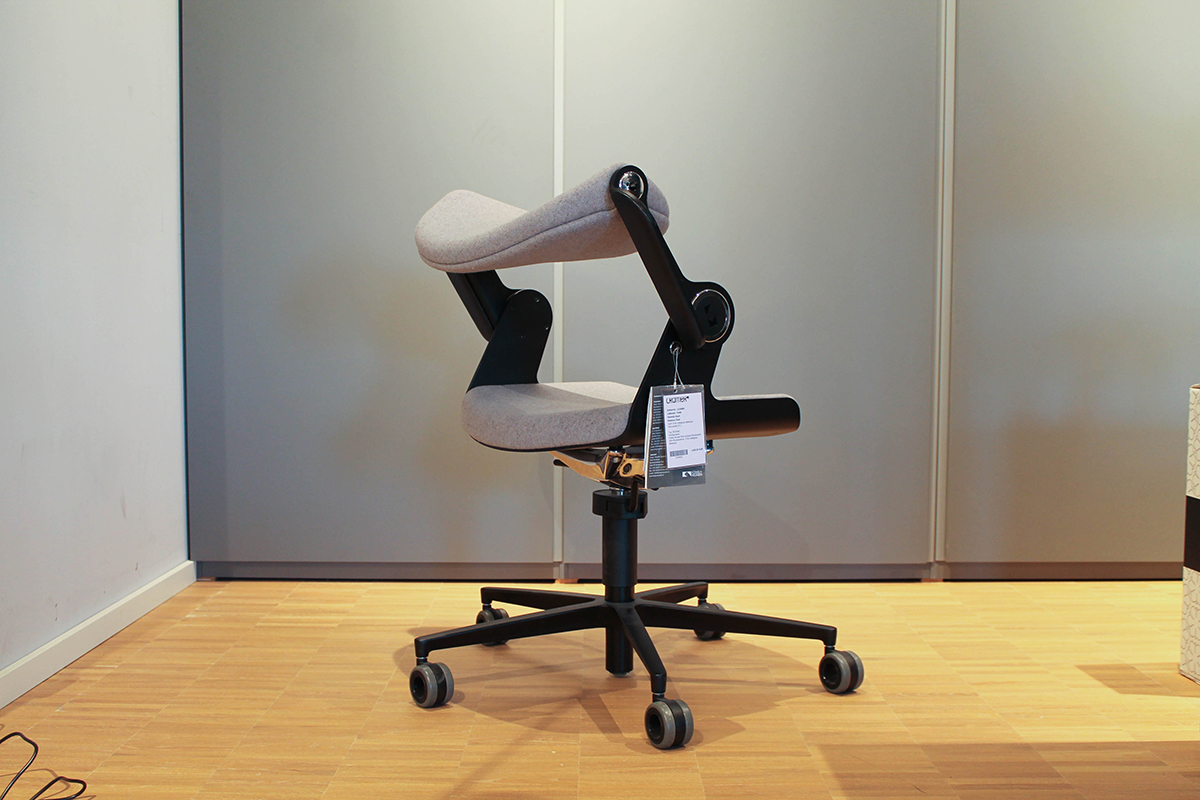 Bürodrehstuhl / Stehsitz-Stuhl Balance.Chair von König & Neurath