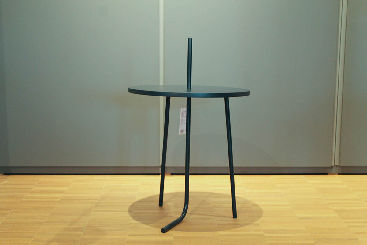 Beistelltisch Bond in Grau-Blau von COR